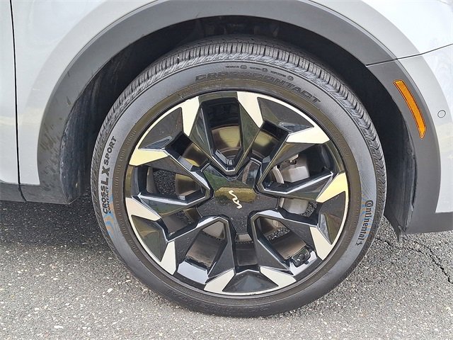 Certified 2025 Kia Sorento SX image 8