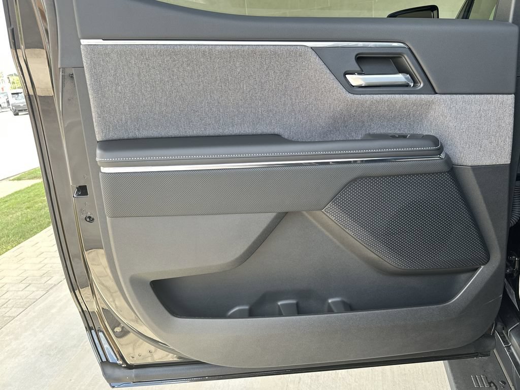 New 2026 GMC Sierra EV Elevation w/ LPO, Elevation Dark Package AWD/4WD image 27