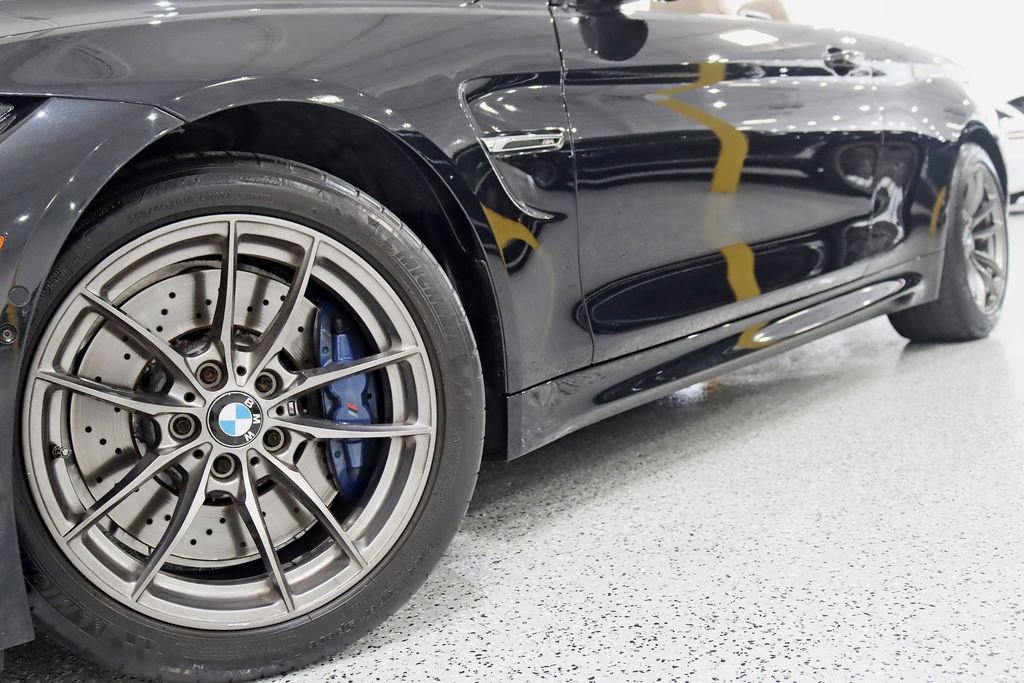 Used 2018 BMW M4 Convertible RWD image 5