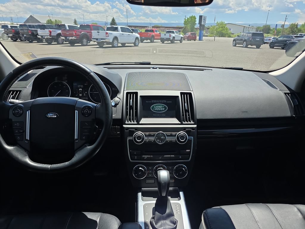 Used 2015 Land Rover LR2 AWD/4WD image 14