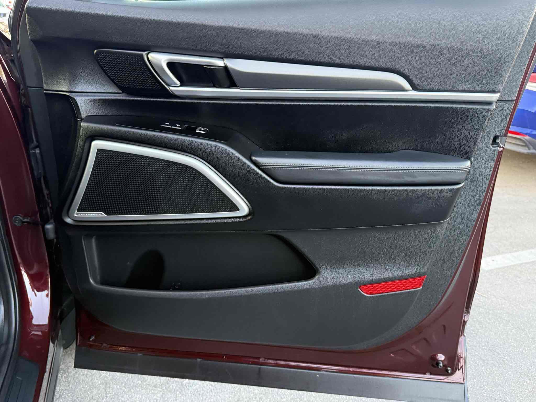 Used 2020 Kia Telluride LX image 45