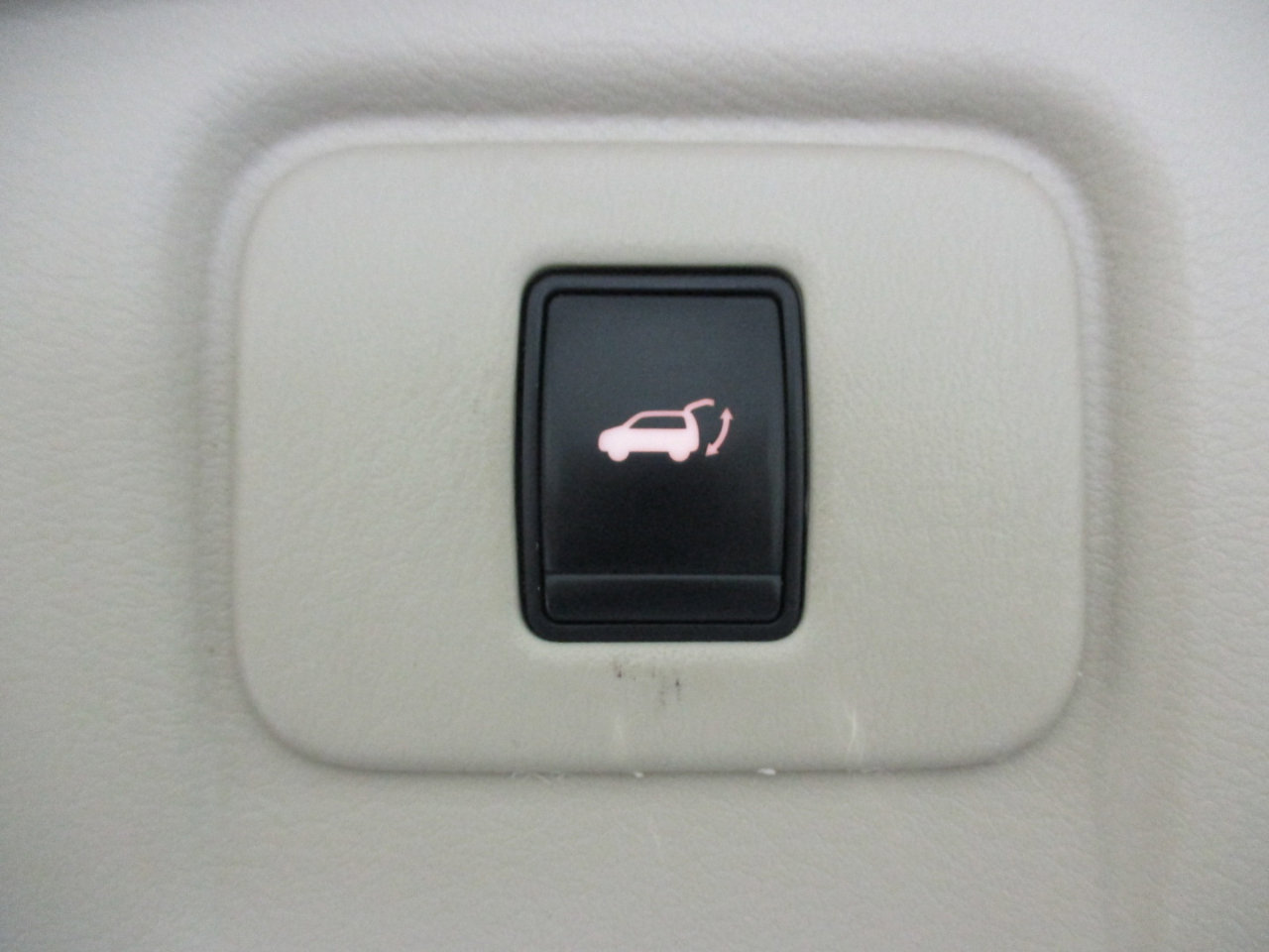 Used 2015 Nissan Murano Platinum w/ Platinum Technology Package image 17