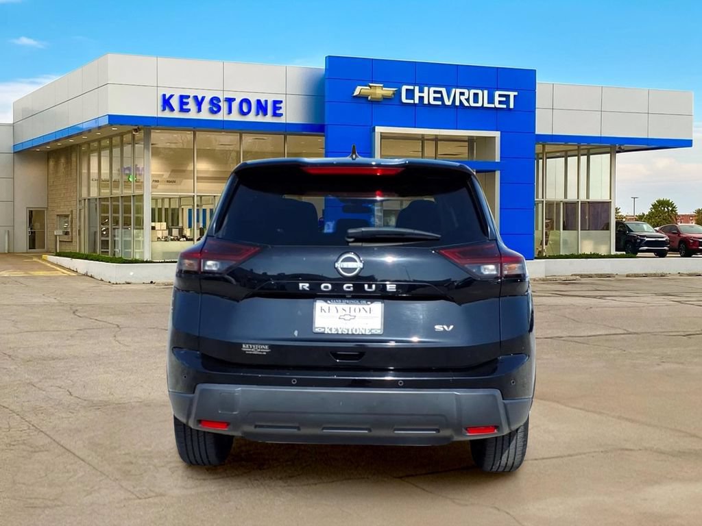 Used 2024 Nissan Rogue SV FWD image 6