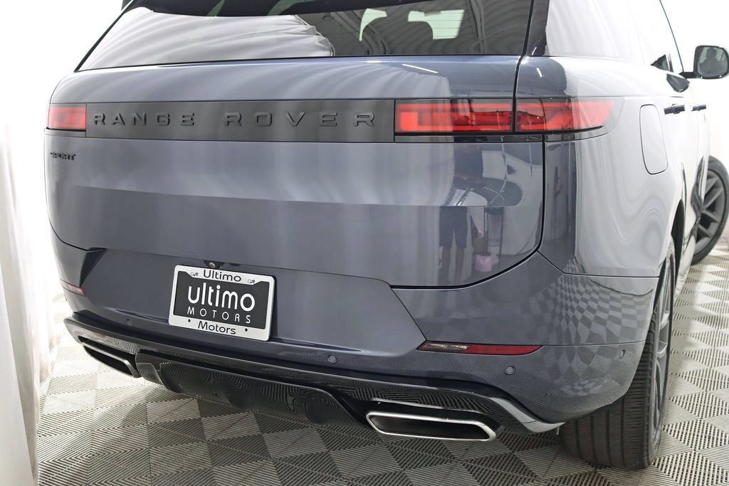 Used 2024 Land Rover Range Rover Sport Dynamic SE AWD/4WD image 12