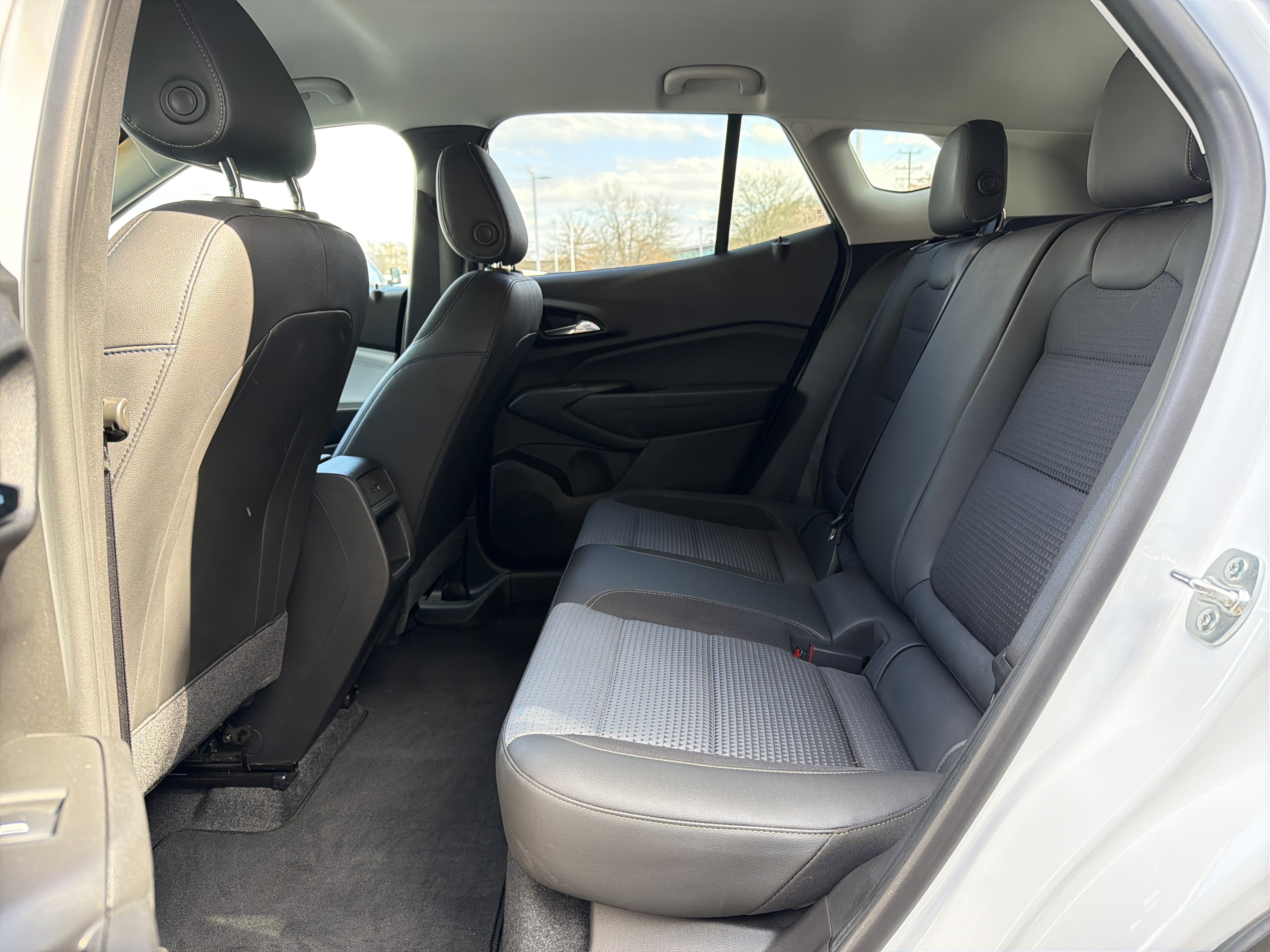 Used 2024 Chevrolet Trax LT w/ Driver Confidence Package image 29