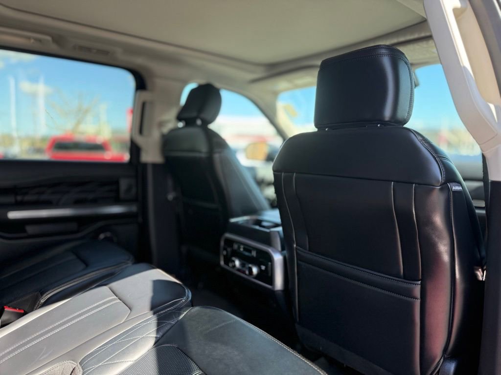 Used 2019 Ford Expedition Platinum image 19