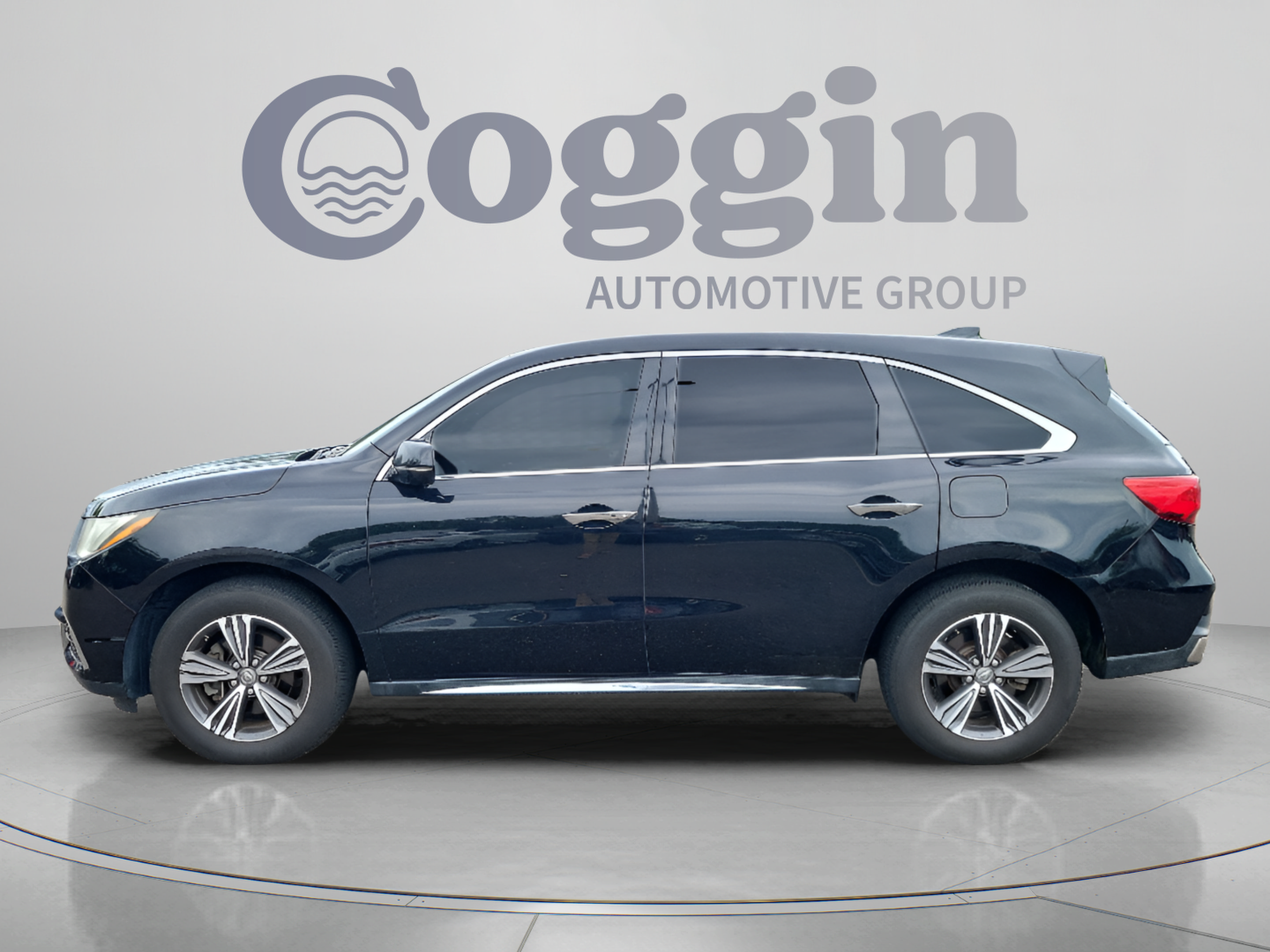 Used 2017 Acura MDX FWD image 2
