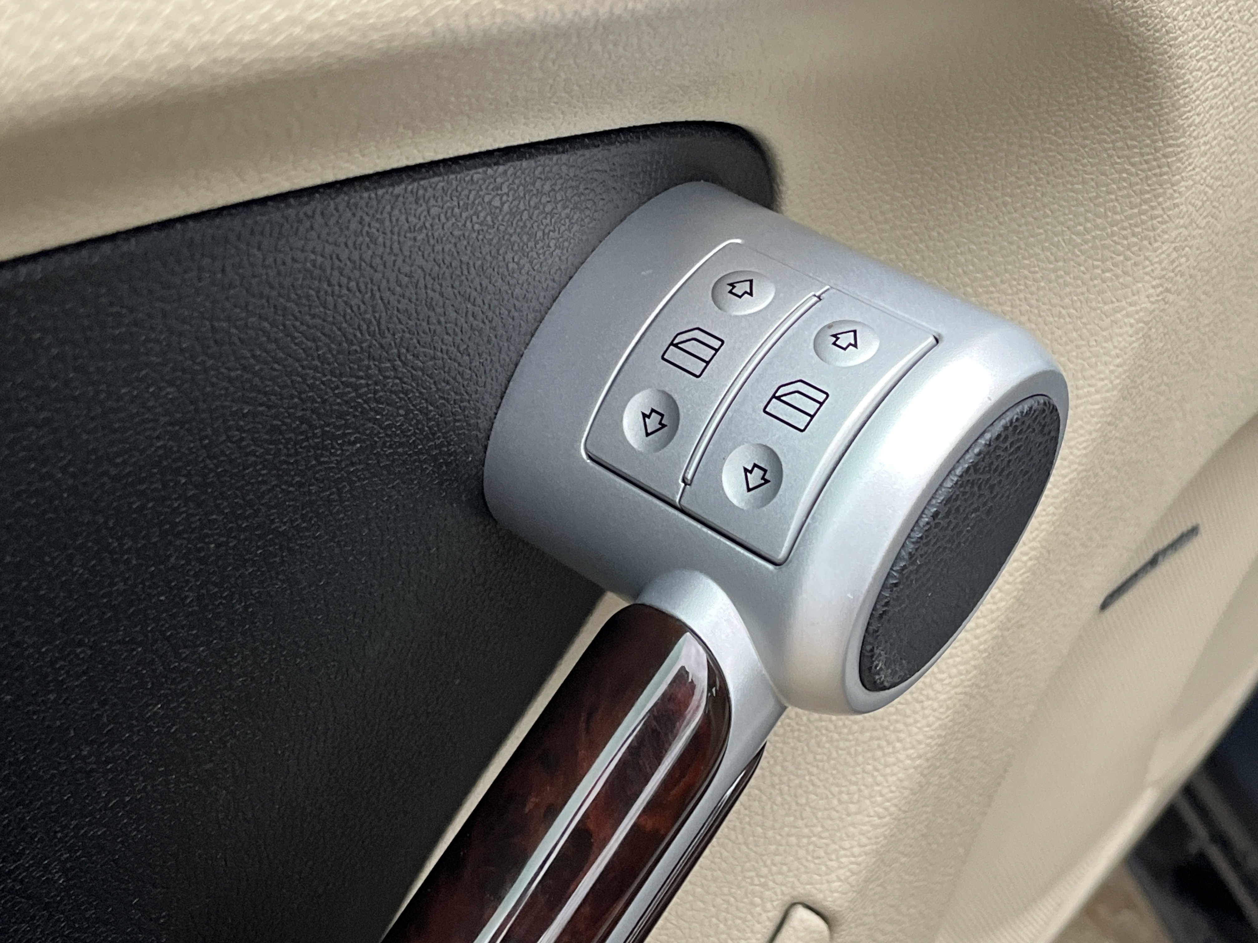 Used 2006 Mercedes-Benz SLK 350 image 26