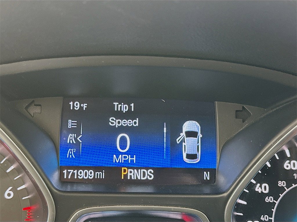 Used 2017 Ford Escape SE w/ Equipment Group 201A image 12