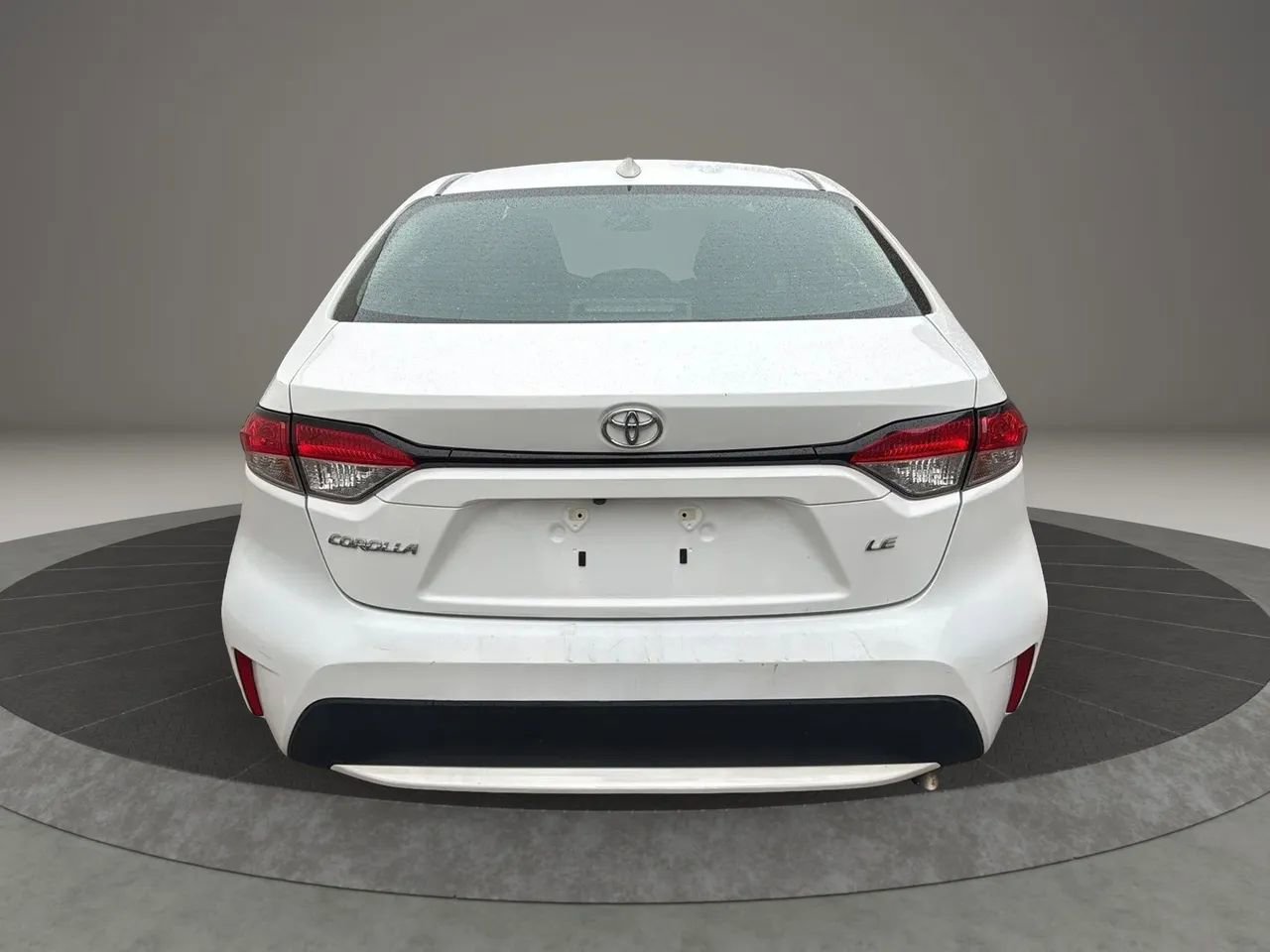 Used 2021 Toyota Corolla LE image 6