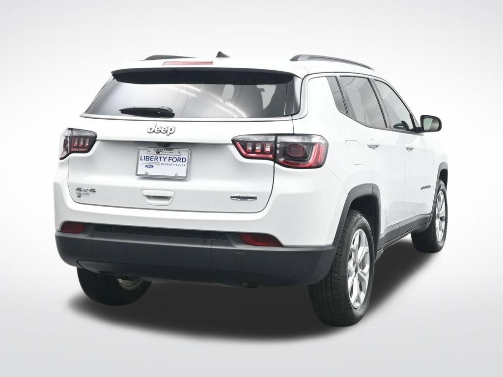 Used 2025 Jeep Compass Latitude image 7