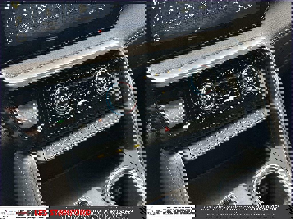 Used 2023 GMC Sierra 1500 Denali w/ Technology Package AWD/4WD image 30