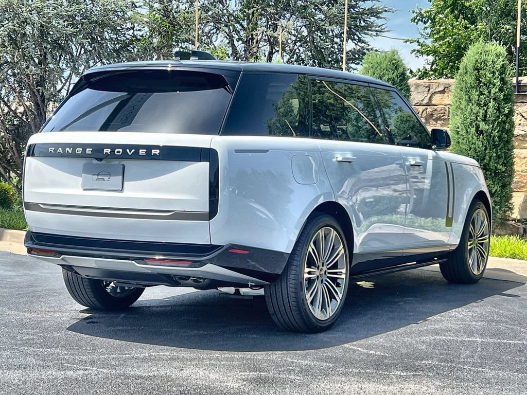 New 2026 Land Rover Range Rover Long Wheelbase SE AWD/4WD image 5