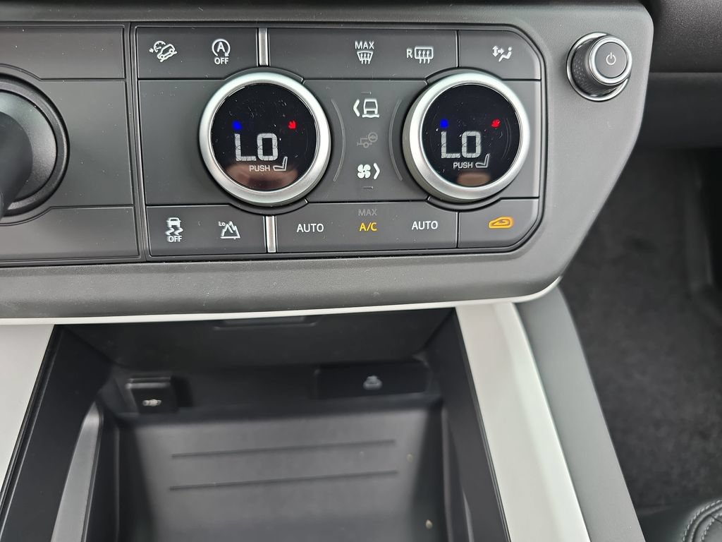 New 2026 Land Rover Defender 110 S AWD/4WD image 24