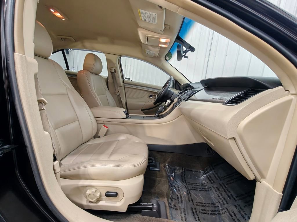 Used 2013 Ford Taurus SEL image 25