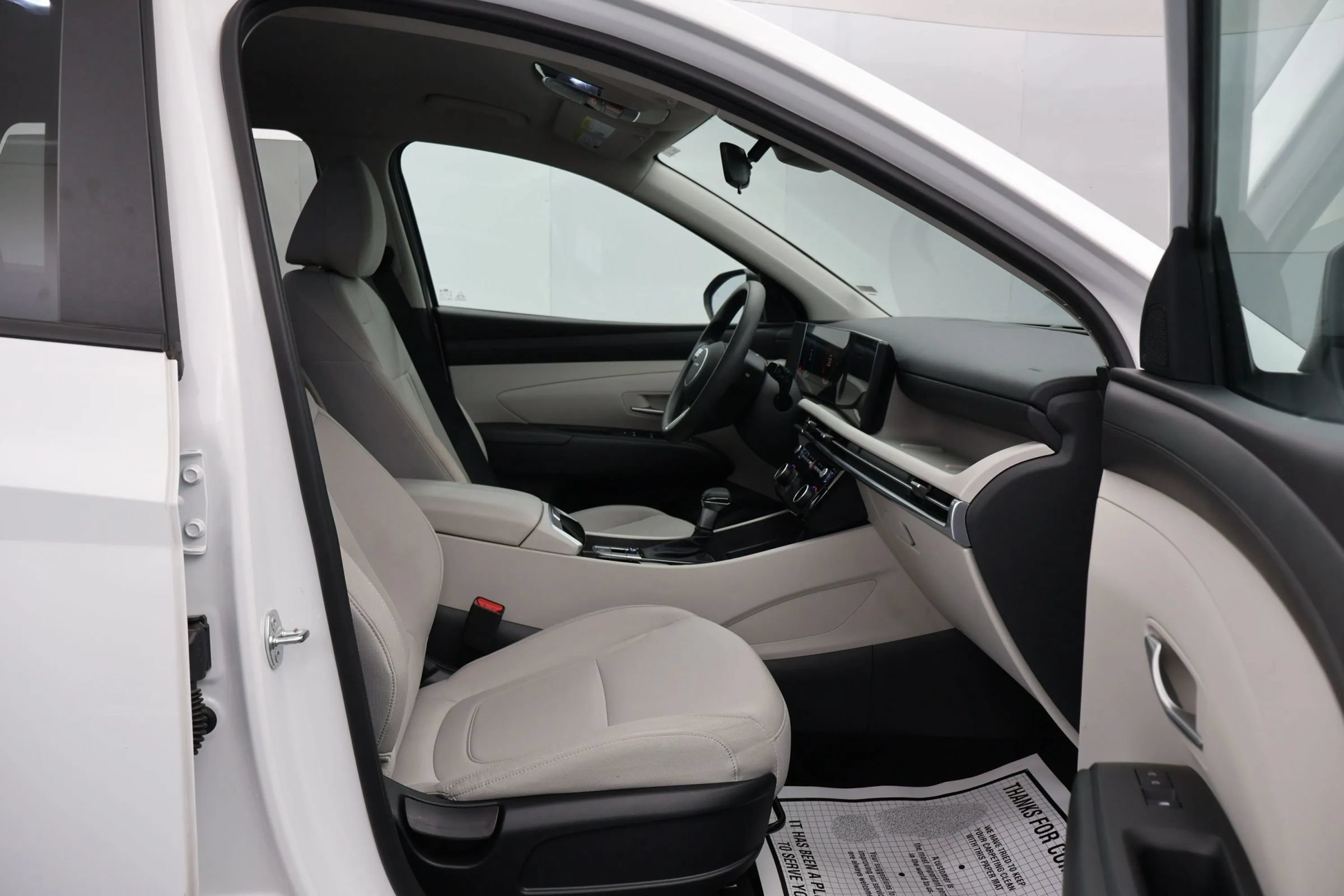 Used 2025 Hyundai Tucson SEL FWD image 14