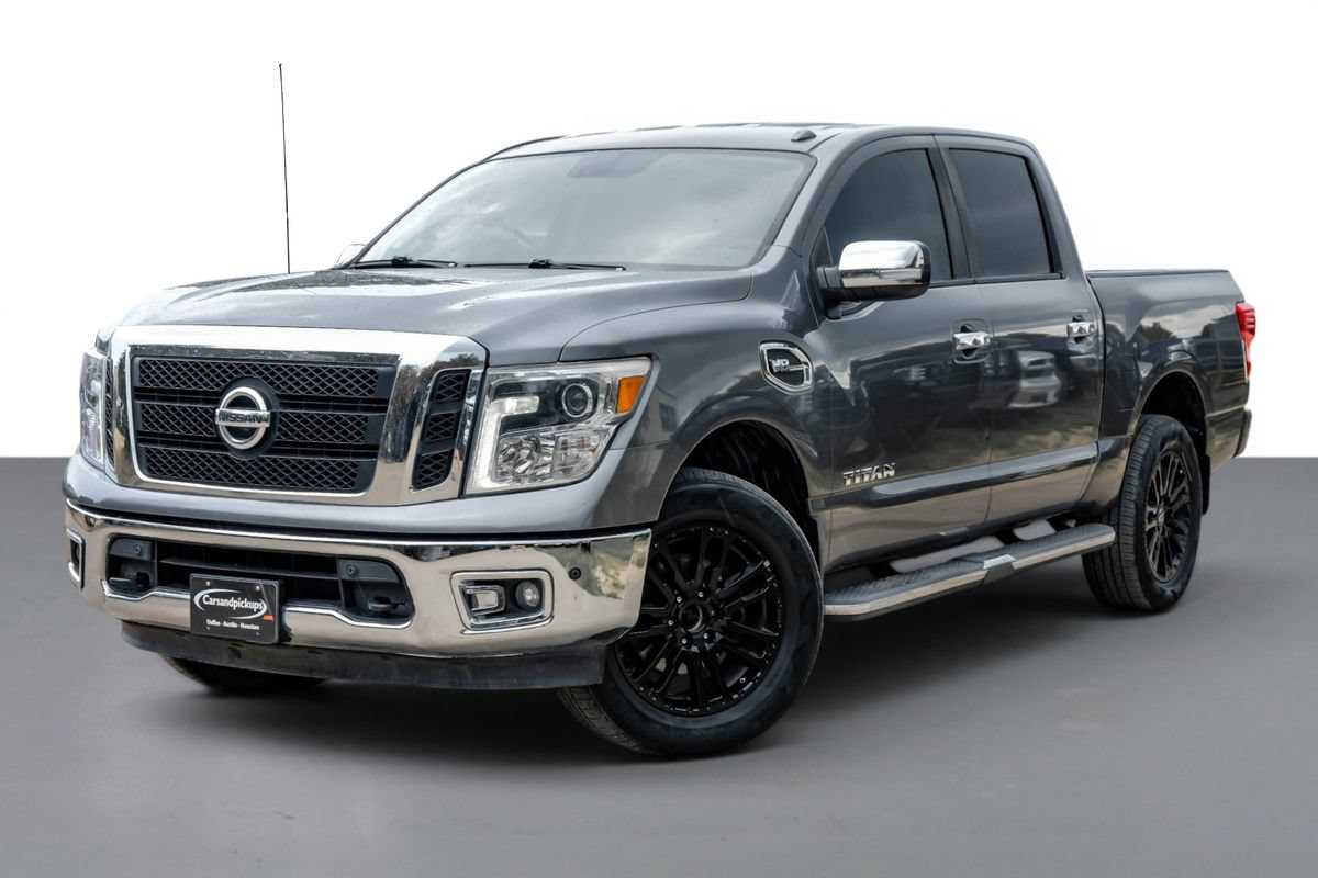 Used 2017 Nissan Titan SL AWD/4WD image 4