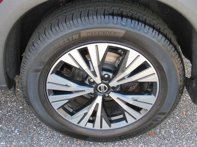 Certified 2021 Nissan Rogue SV image 14