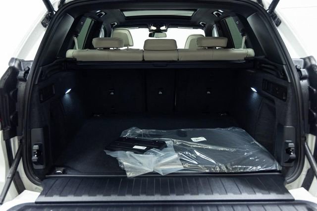 New 2026 BMW X5 xDrive40i w/ Climate Comfort Package image 13