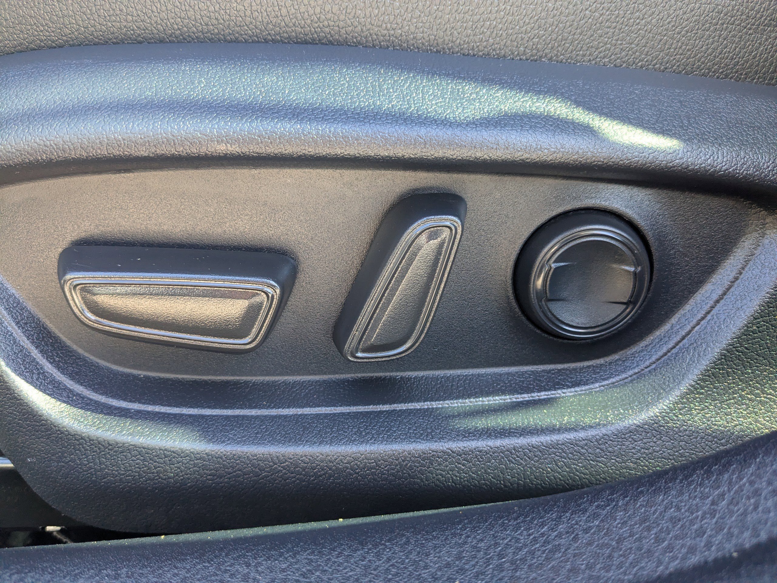 Used 2025 Toyota Camry XSE image 18