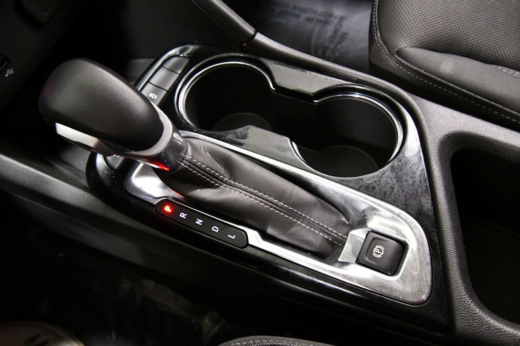Used 2024 Buick Encore GX Sport Touring FWD image 26