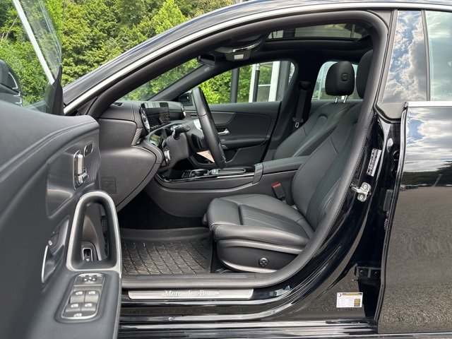 Used 2025 Mercedes-Benz CLA 250 4MATIC image 18