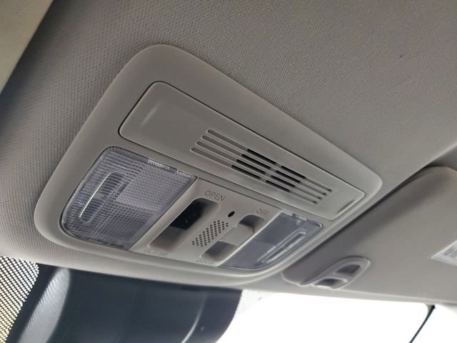 Used 2018 Honda Civic Touring image 32