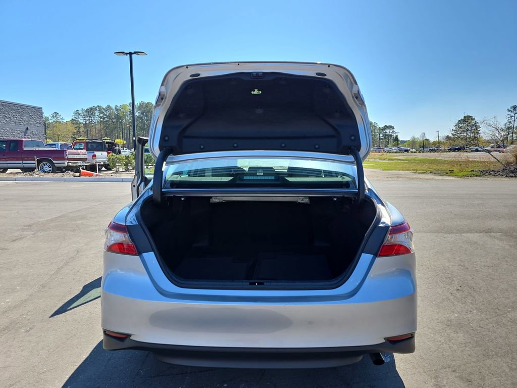 Used 2024 Toyota Camry LE FWD image 16