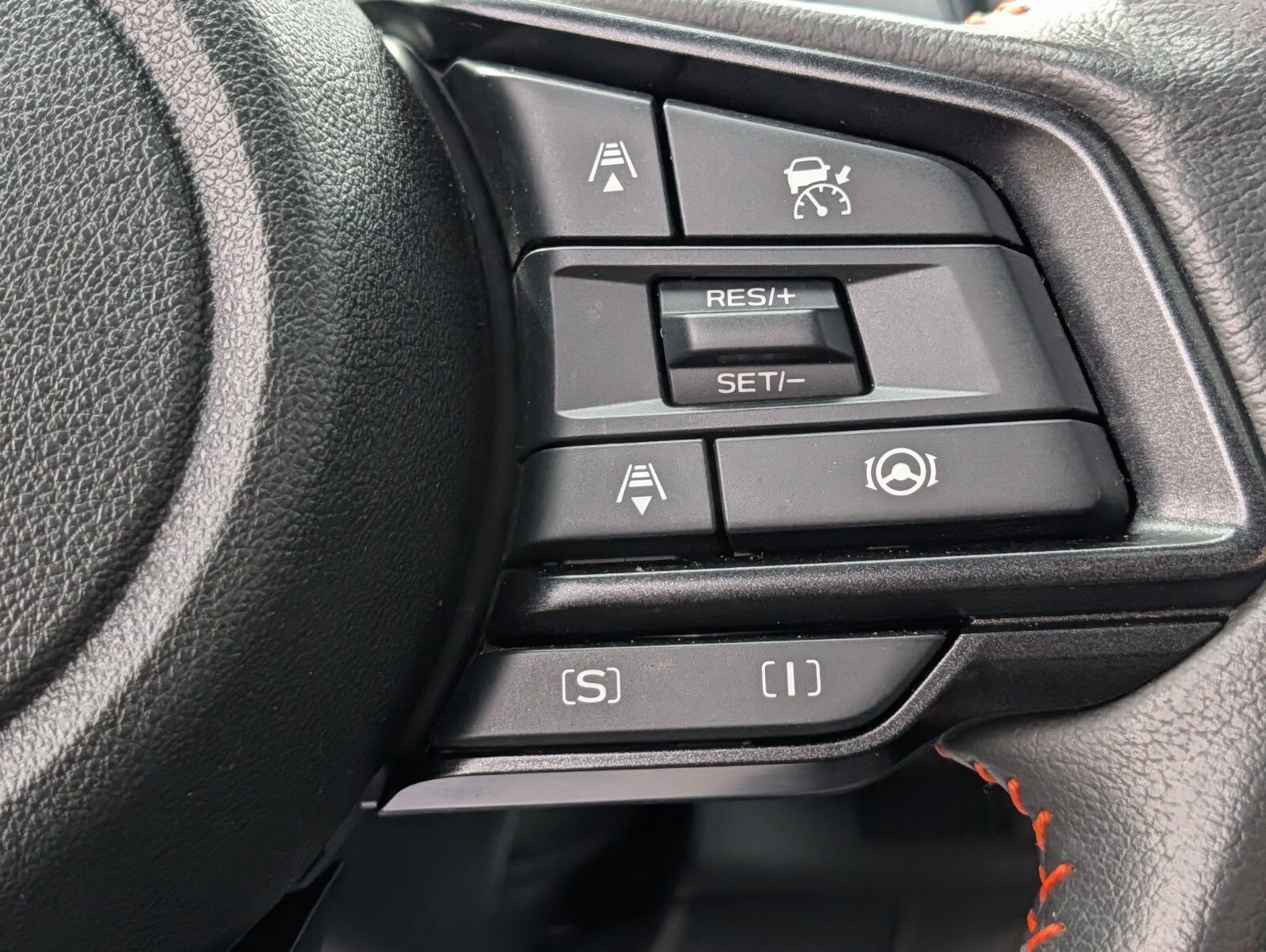 Used 2024 Subaru Crosstrek 2.5i Limited w/ Crosstrek Mirror Package AWD/4WD image 36