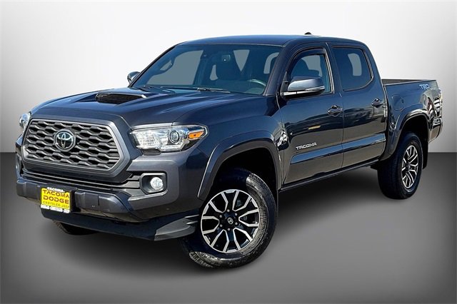 Used 2020 Toyota Tacoma TRD Sport image 2