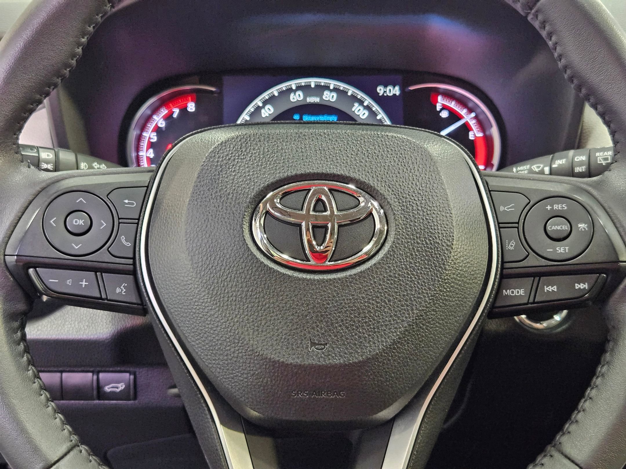 Used 2023 Toyota RAV4 XLE Premium image 27