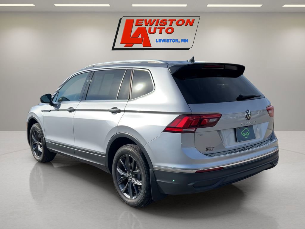 Used 2023 Volkswagen Tiguan SE image 3