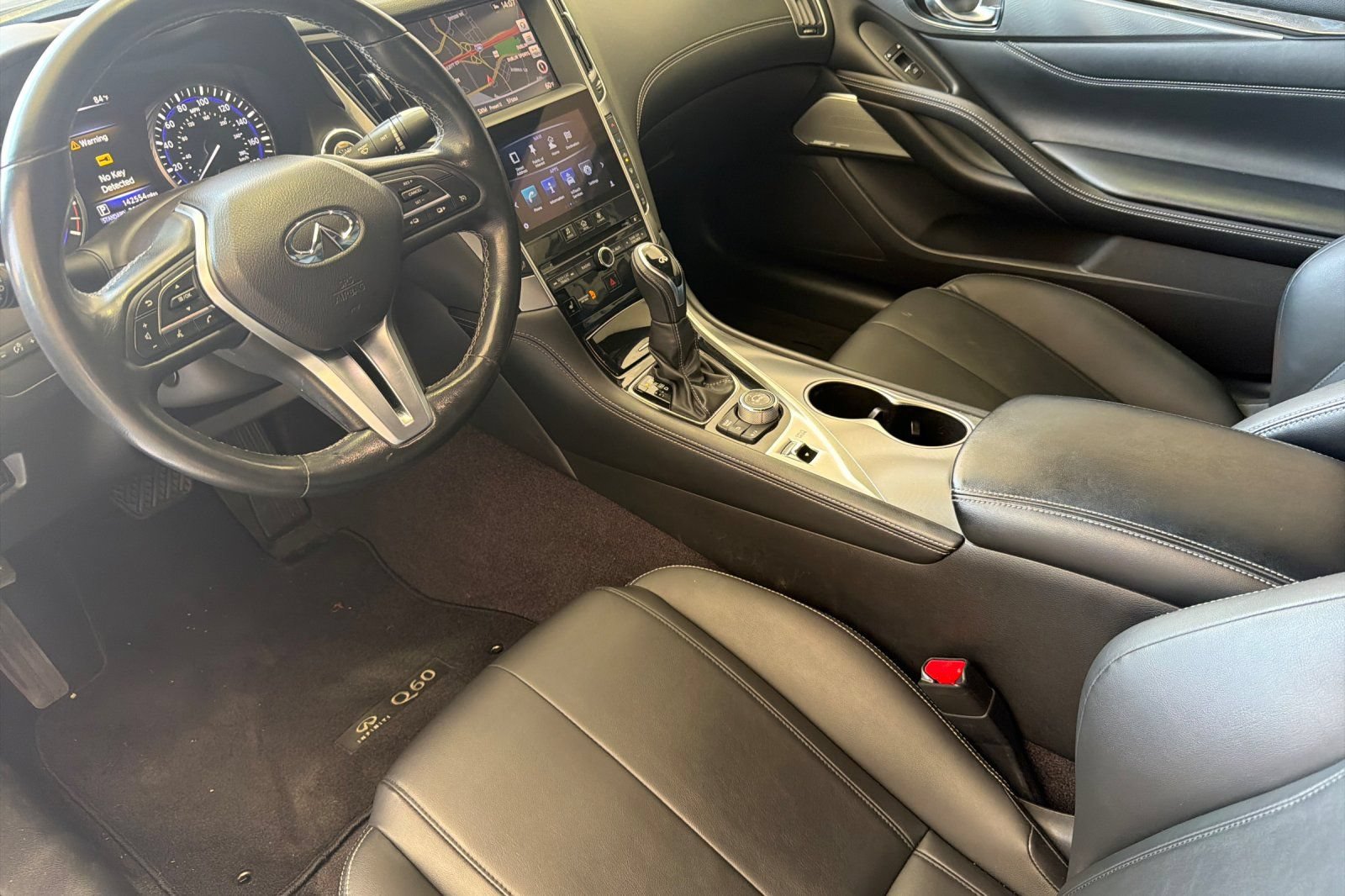 Used 2019 INFINITI Q60 3.0t Luxe w/ Essential Package RWD image 10
