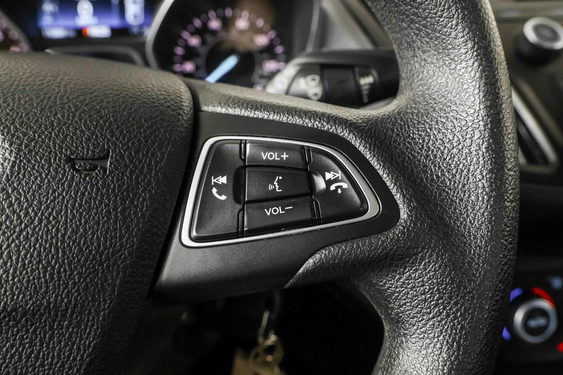Used 2018 Ford Escape SE FWD image 30