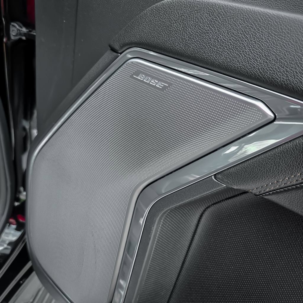Used 2024 Chevrolet Silverado 1500 High Country w/ High Country Premium Package image 32