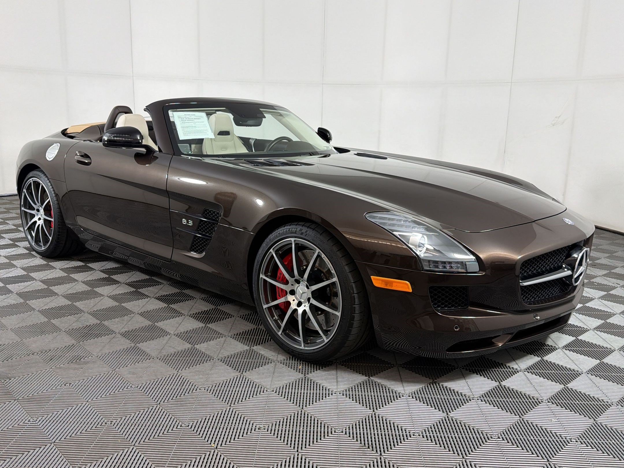 Used 2013 Mercedes-Benz SLS AMG GT Roadster image 7