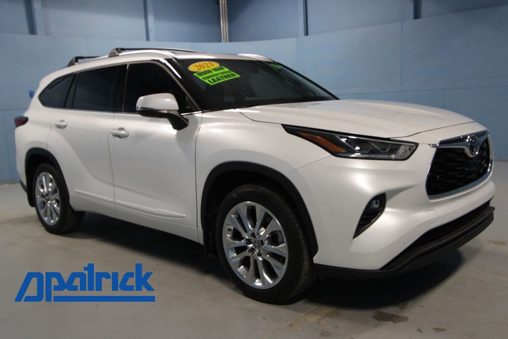 Used 2023 Toyota Highlander Limited