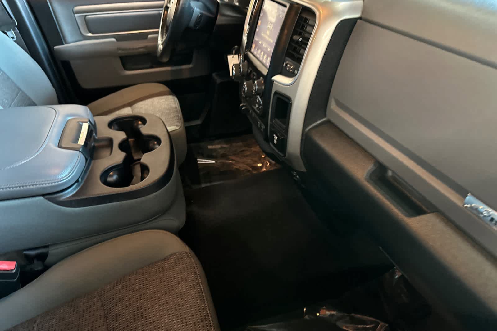 Used 2016 RAM 1500 Big Horn RWD image 16