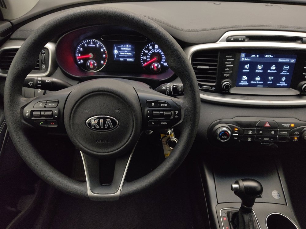 Used 2018 Kia Sorento LX image 22