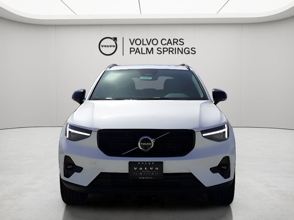 New 2026 Volvo XC40 B5 Plus w/ Protection Package image 4