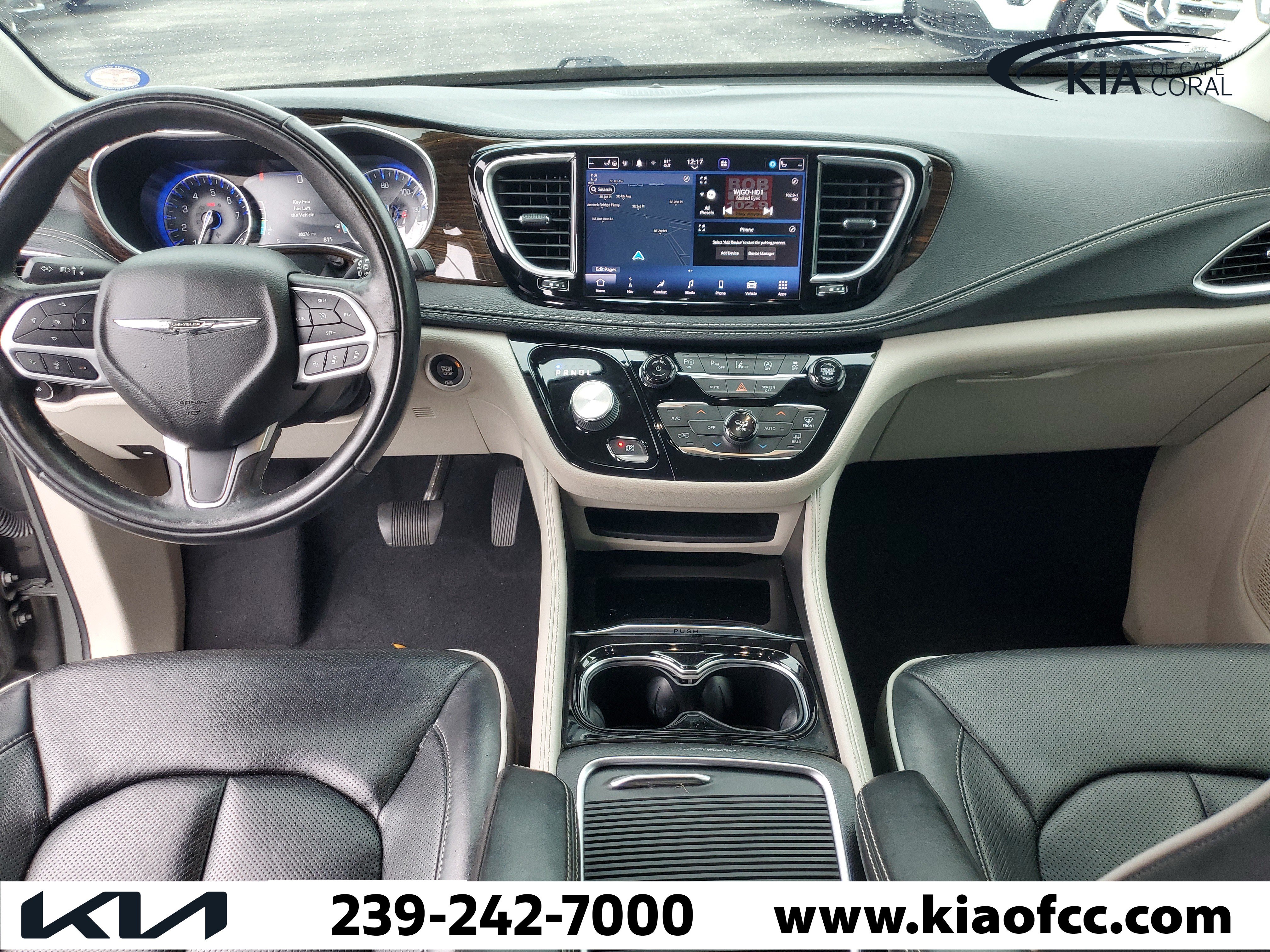 Used 2022 Chrysler Pacifica Limited FWD image 17