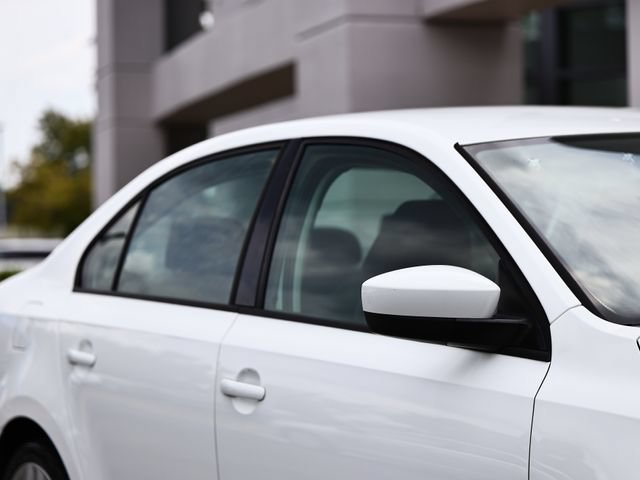 Used 2018 Volkswagen Jetta S FWD image 3