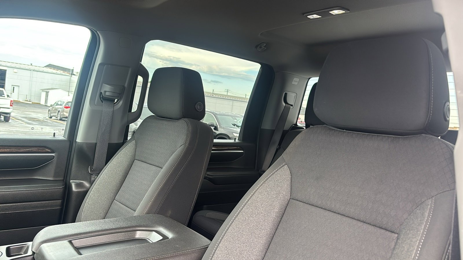 Used 2024 GMC Sierra 3500 SLE w/ SLE Convenience Package image 21