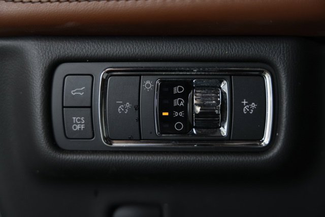 Used 2023 Lincoln Nautilus Reserve AWD/4WD image 22