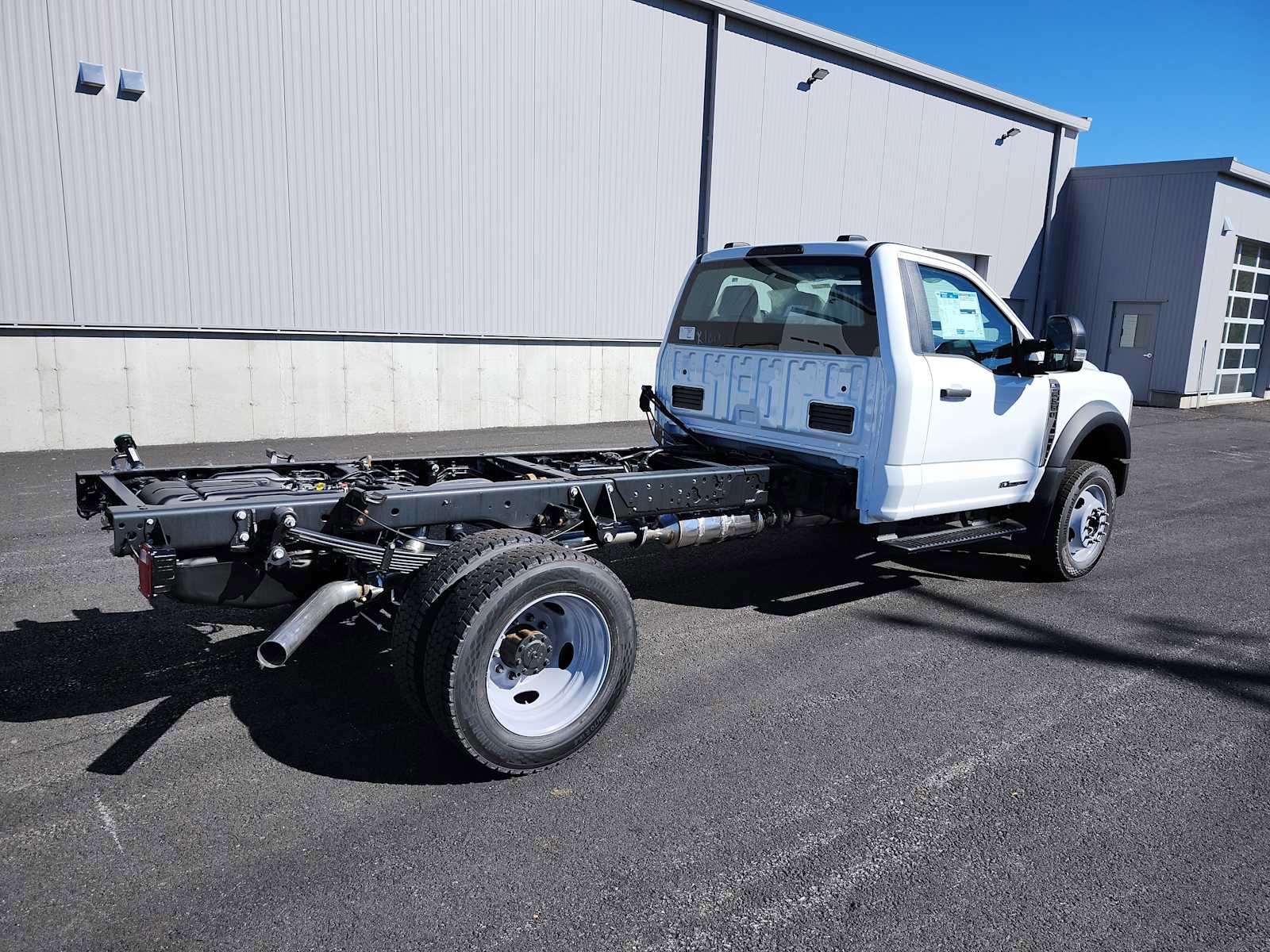 New 2026 Ford F550 4x4 Regular Cab Super Duty image 7