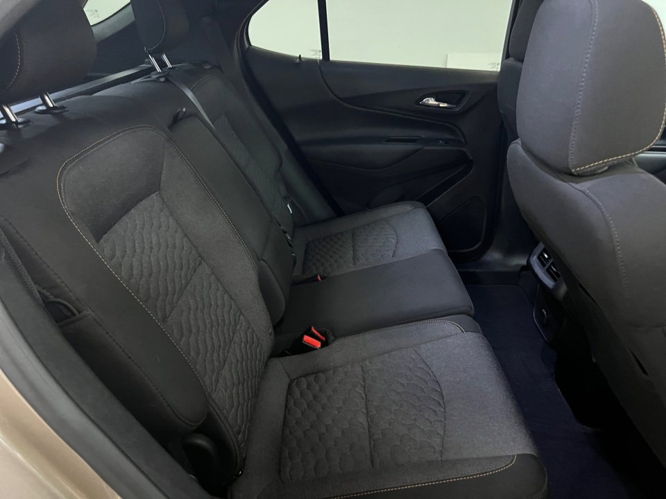 Used 2018 Chevrolet Equinox LT image 33