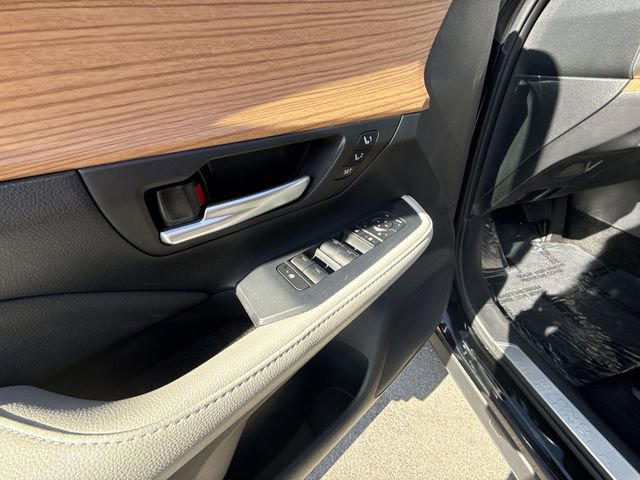 Used 2024 Toyota Grand Highlander XLE image 13