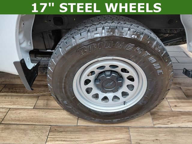 Used 2025 Chevrolet Silverado 1500 W/T w/ WT Value Package image 7