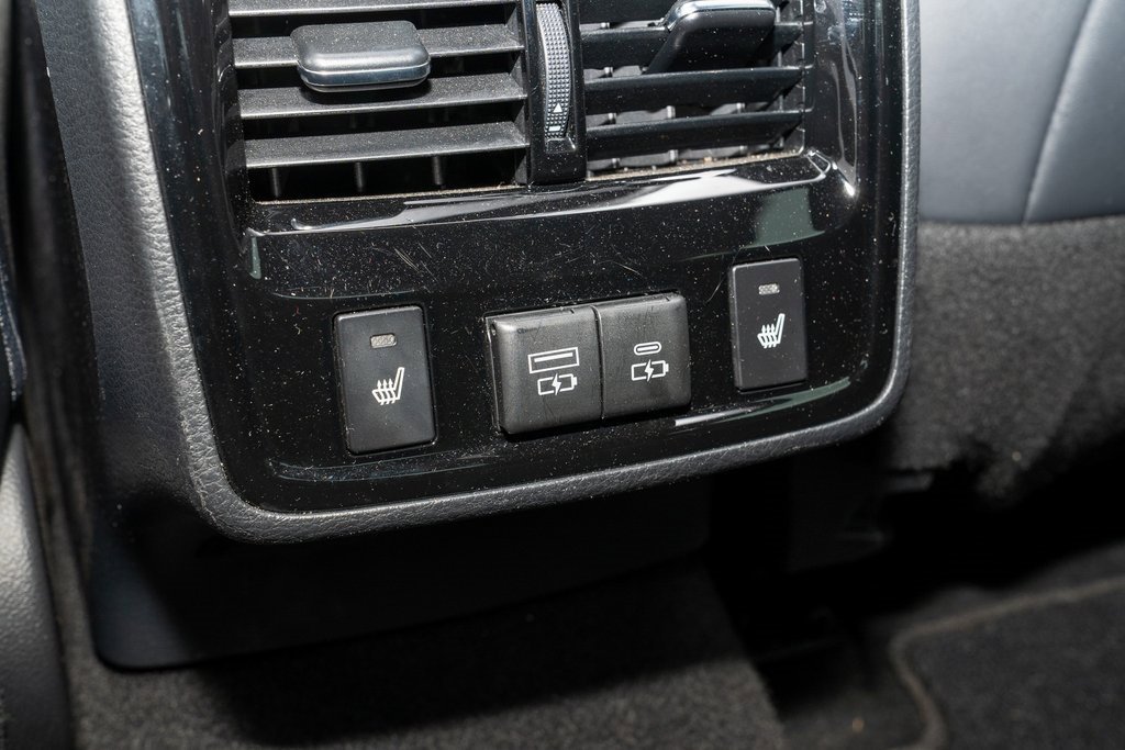 Used 2021 Toyota Avalon Limited w/ Advanced Safety Package image 7