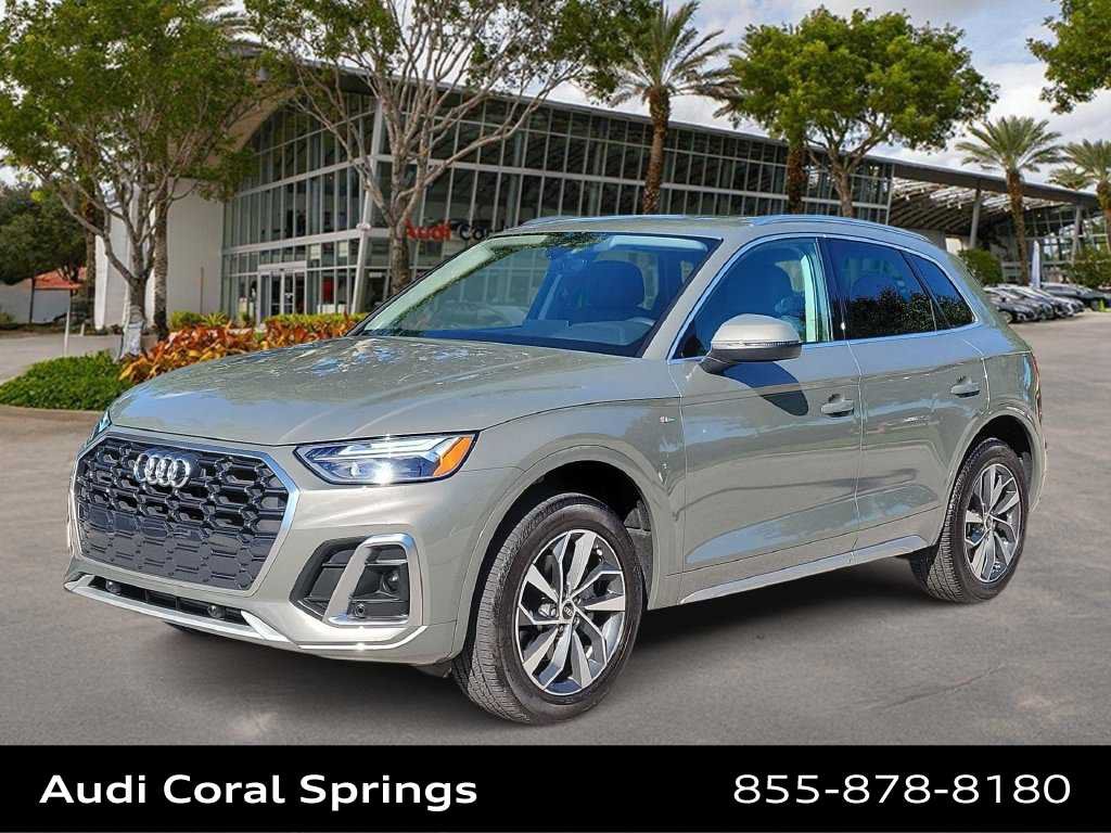 Certified 2024 Audi Q5 2.0T Premium w/ Convenience Package AWD/4WD image 1